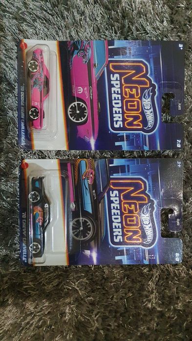 !! Hot wheels Neon Speeders !!