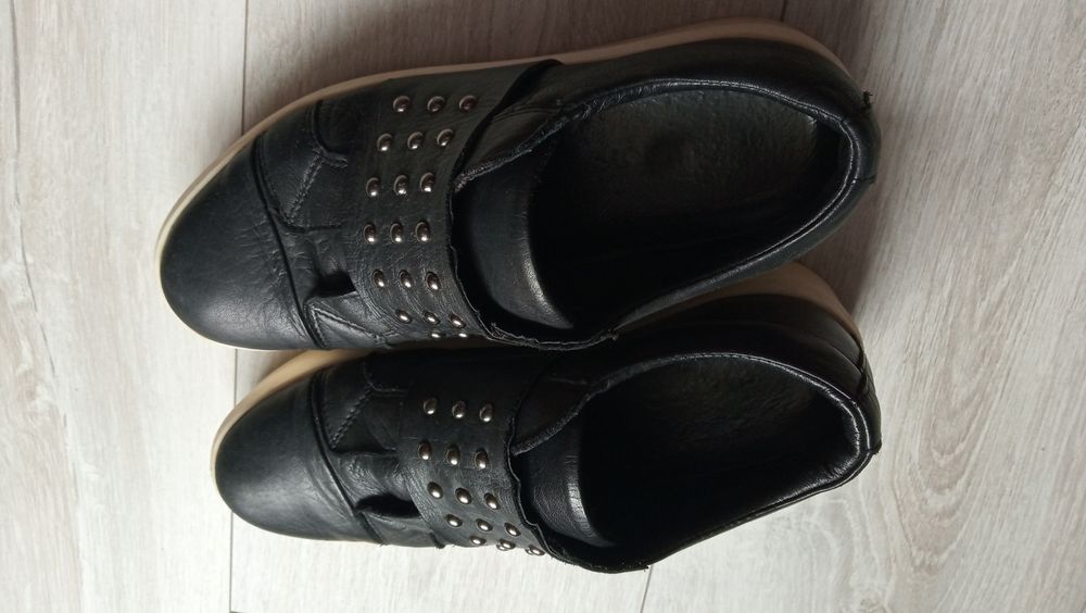 Czarne skórzane buty Bianco rozmiar 38