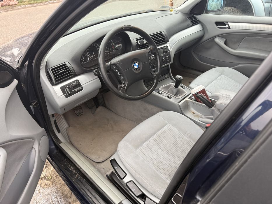 Bmw e46 sedan 318i lift zdrowa karoseria uszkodozny silnik.