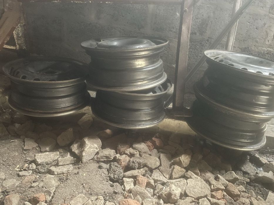 Диски колесные 5 шт.