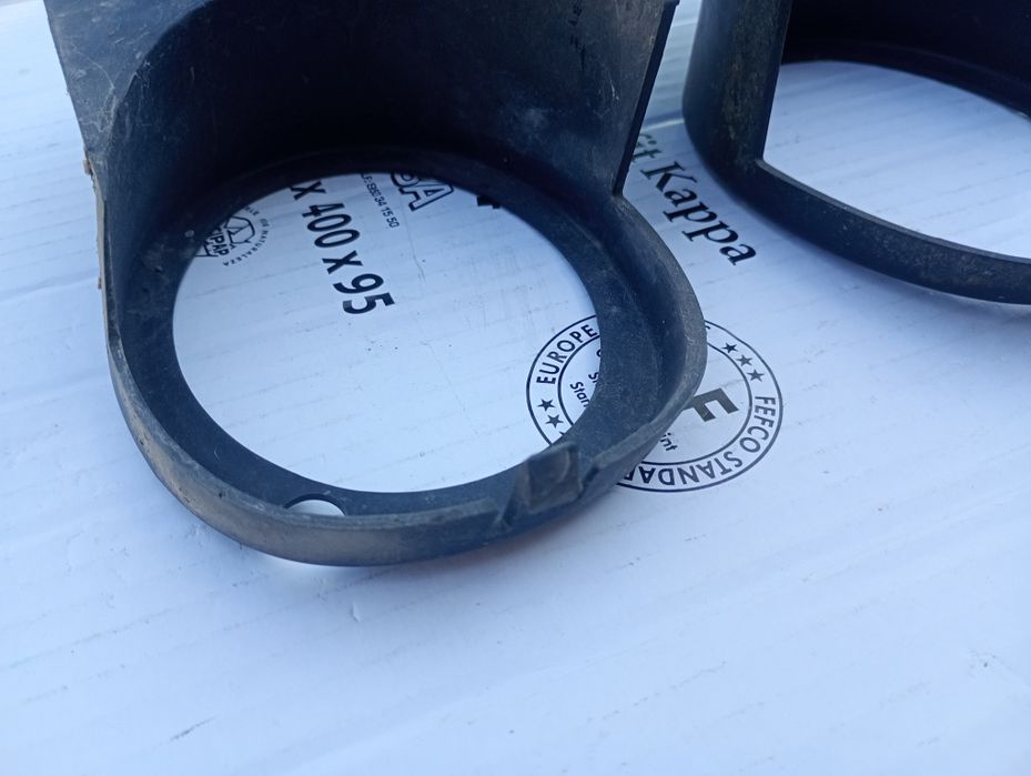 Ramki halogenów lamp przeciwmgłowych przódM Pakiet M Technic M5 BMW E39