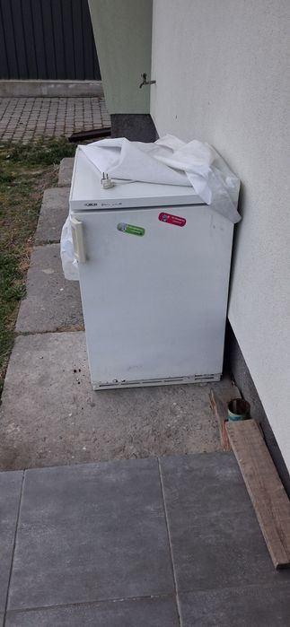 Холодильник б/у однокамерний