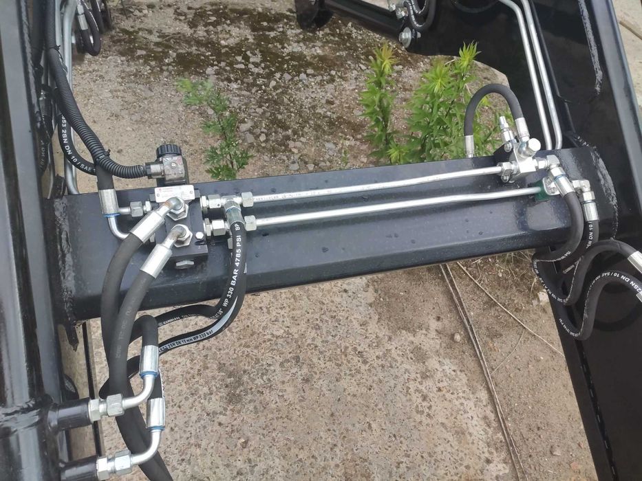 Фронтальний навантажувач на трактор МТЗ 82, Фронтальный погрузчик КУН