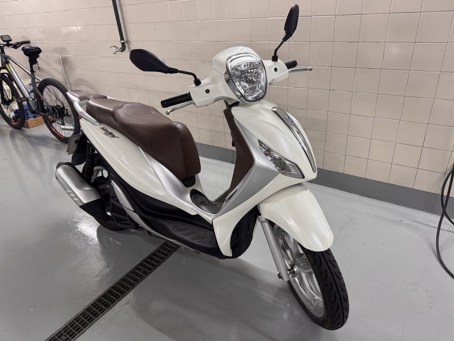 Piaggio Medley 125