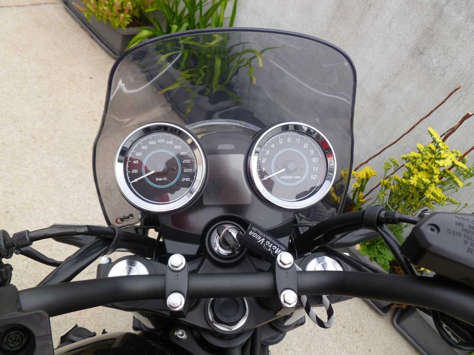 Kawasaki z650 RS 2023