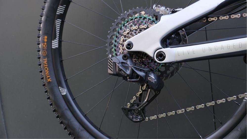 Велосипед двопідвіс YT Industries Jeffsy Pro Race 29 CF GX AXS