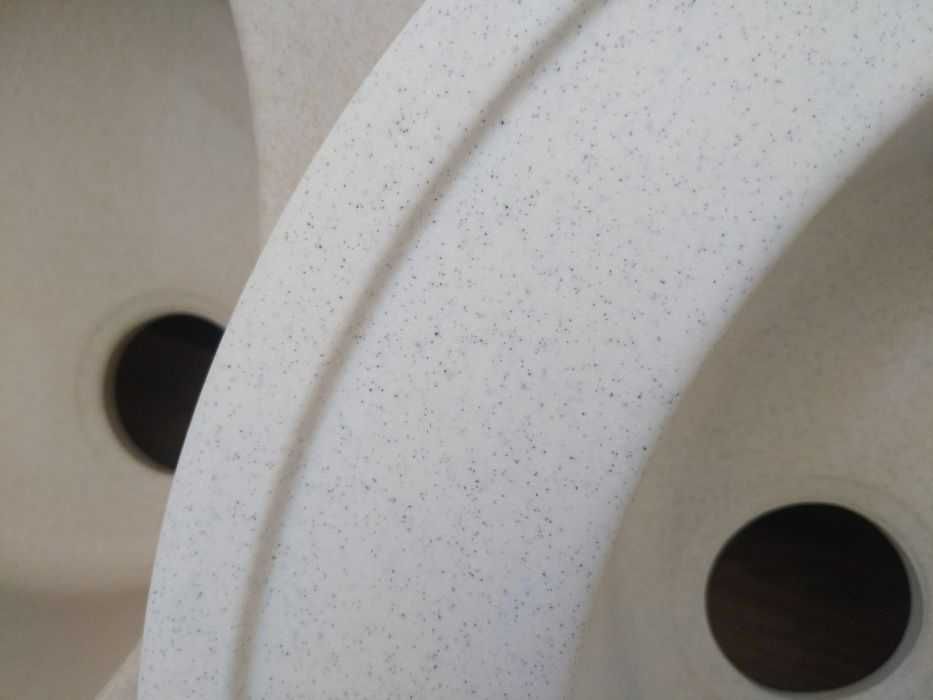 Гранитные мойки VERONA со склада Смесители в цвет и сифоны