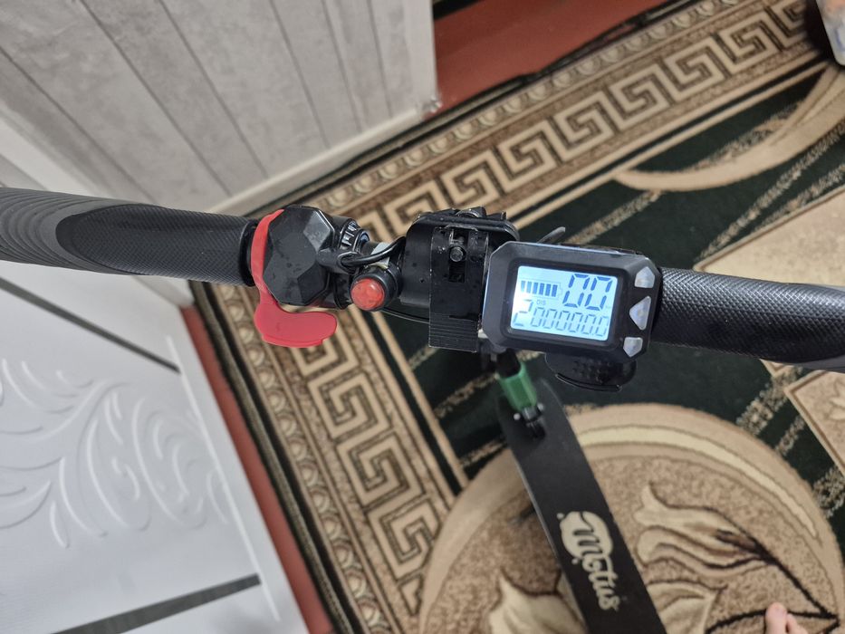 Електросамокат Motus дитячий-підлітковийй