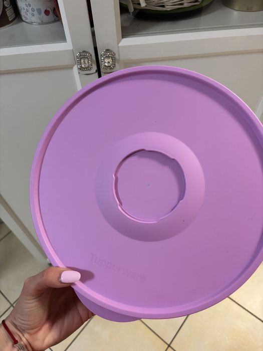 Tupperware Miska Pojemnik z pokrywką Ilumina 2,5L litra Fioletowa