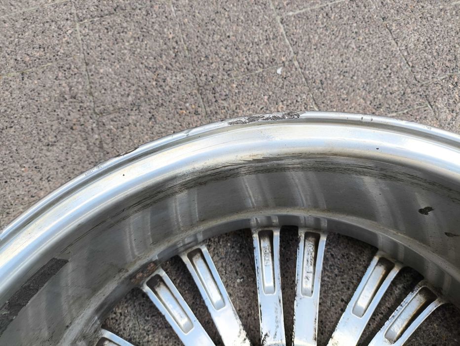 Felgi 18 Cali 5x100 VW Golf R32 VR6