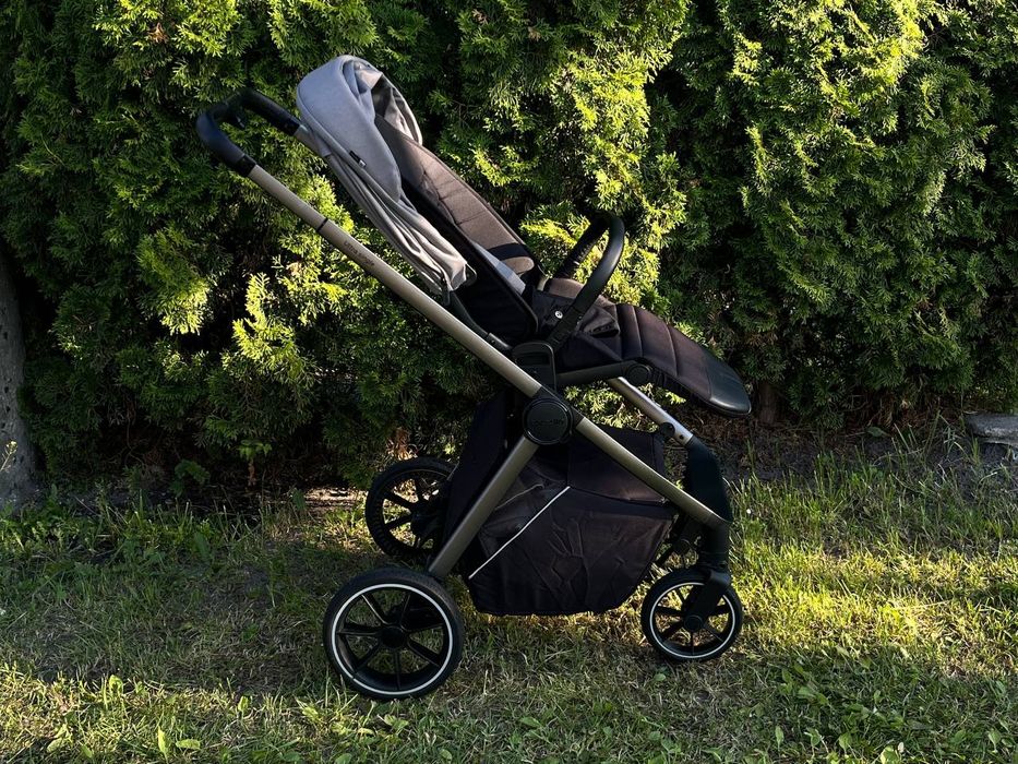 Дитяча коляска ,,Carrello Ultra"