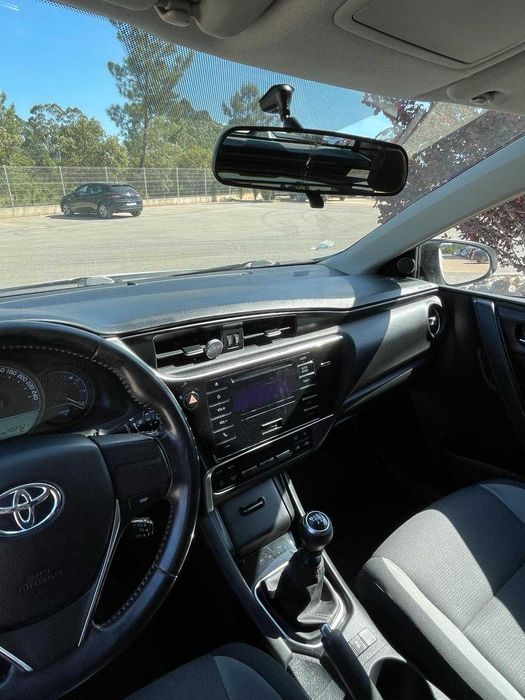 Toyota Auris Comercial
