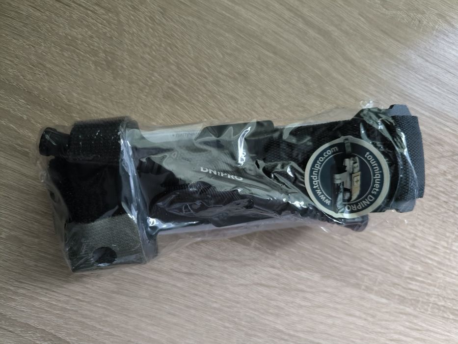 Продам турнікет .