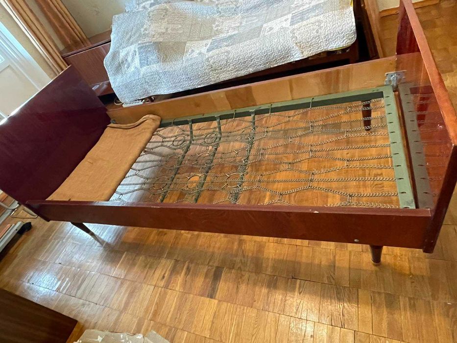 Ліжко односпальне