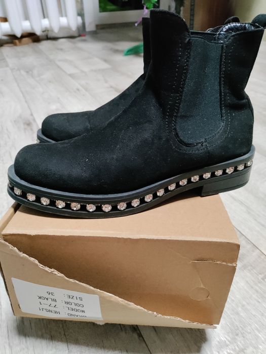 Чоботи жіночі осінні