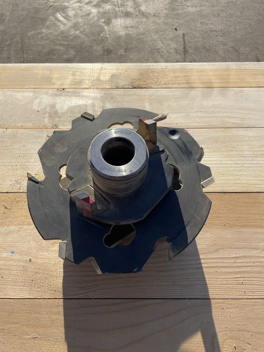 Frezy do drewna różne