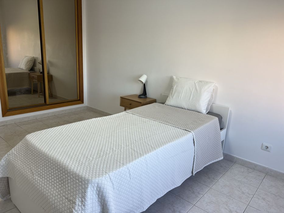 Quartos disponiveis 350€