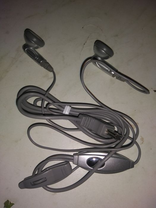 Наушники для планшета и телефона, та шнур подовжувач, для старого тел.