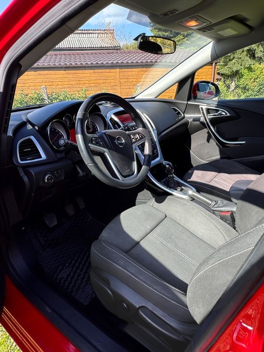 Opel Astra J 1.6 Turbo Sport 180km Benzyna 2014