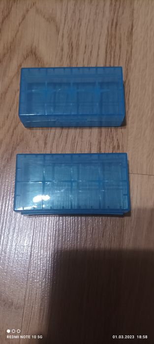 Контейнер для батареек 18650