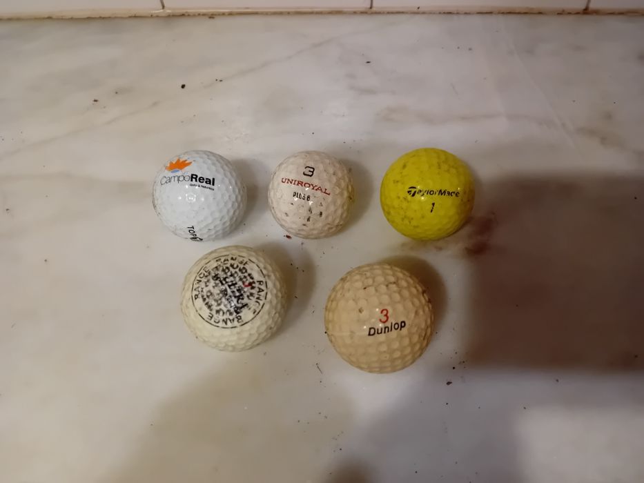 Conjunto de 5 Bolas de Golfe Antigas