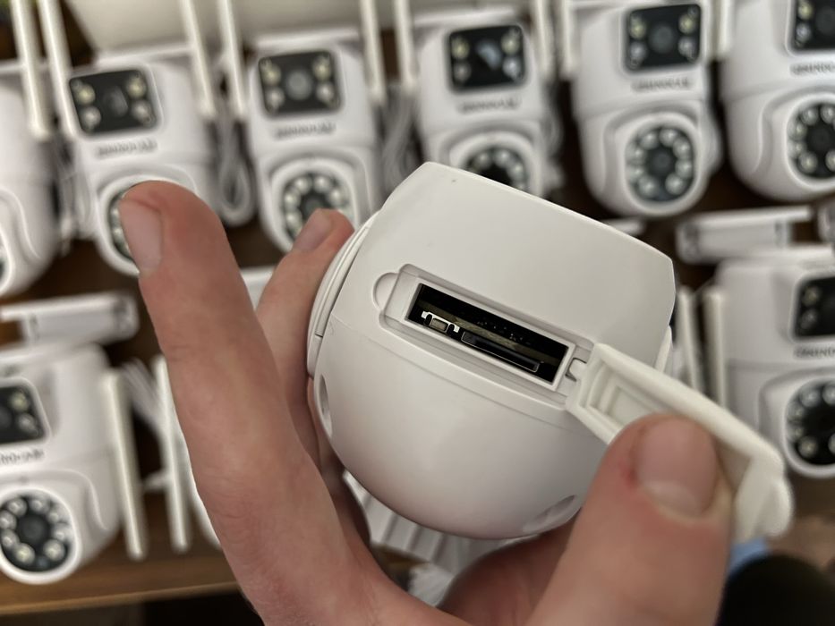 Вулична подвійна IP66 12мп Wi-Fi камера відеоспостереження топ краща