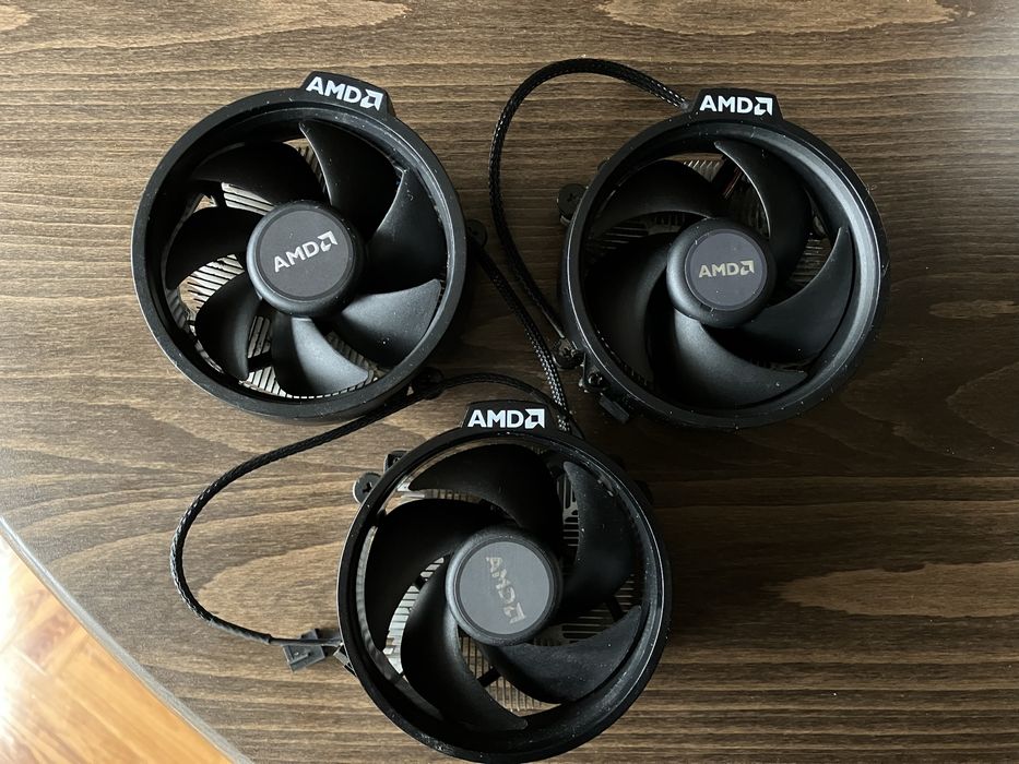 3x AMD Ryzen 3 1200 + 3 coolers AMD Wraith Stealth – Tudo a funcionar
