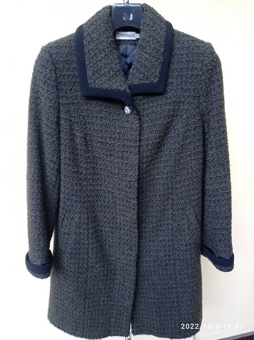 Płaszcz damski Necessary 42