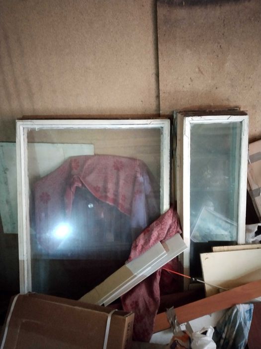 Оконные рамы и двери, кухонные фасады