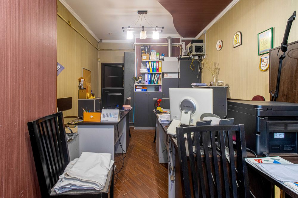 Приміщення Комерція Фасадний вхід вул.Драгана ( СИХІВ )