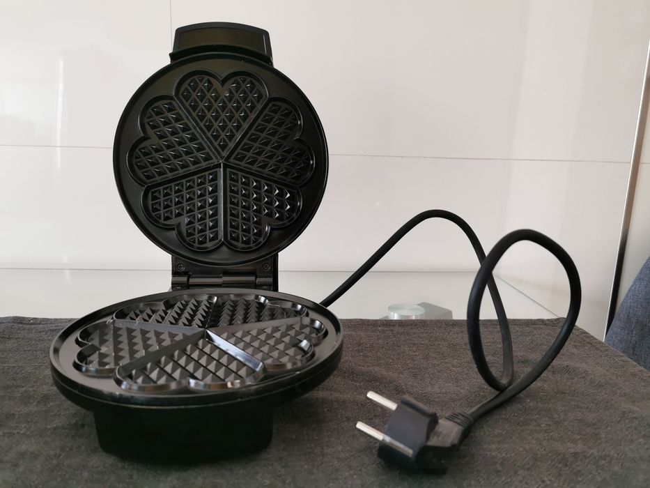 Coffee Maker and Waffle Maker425426143192688643