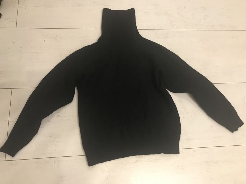 kaszmirowy ciepły czarny golf 128