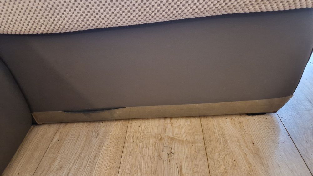 Używany narożnik z elementami do odnowieniaia