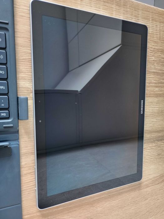 Samsung Galaxy Book 12" 2160x1440 Windows 11 SM-W723 4/128Gb LTE 4G