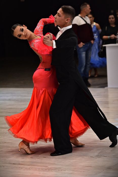 Продам фрак Romans