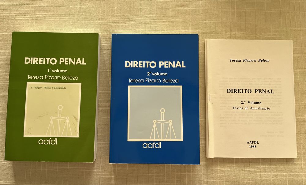 Livros de Direito Penal e Direito Processual Penal