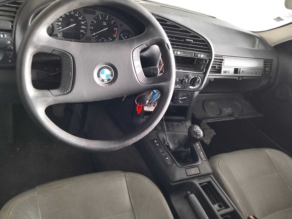 BMW 318 para peças
