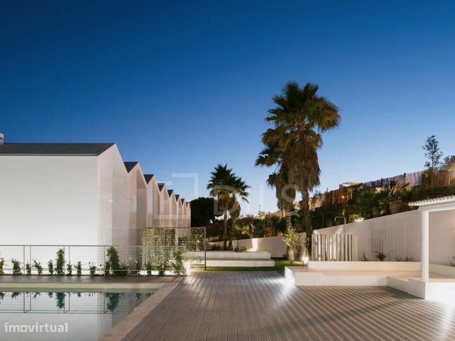 Moradia T3+1 com jardim em novo empreendimento na Fuseta