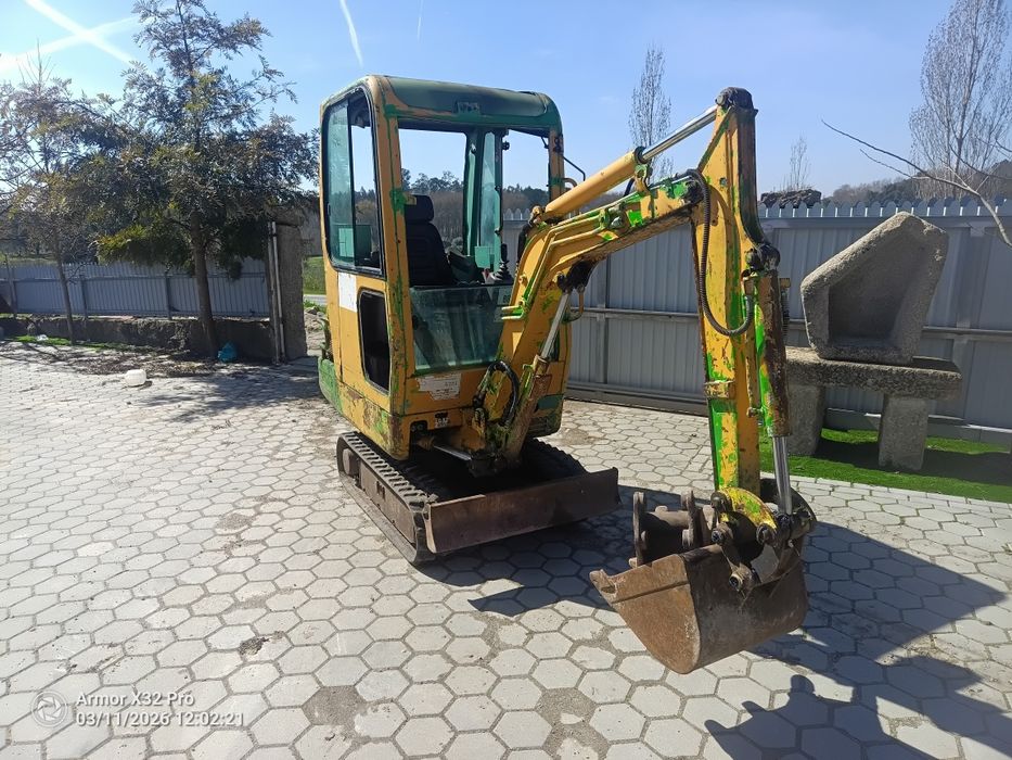 Mini giratória yanmar 1.7t