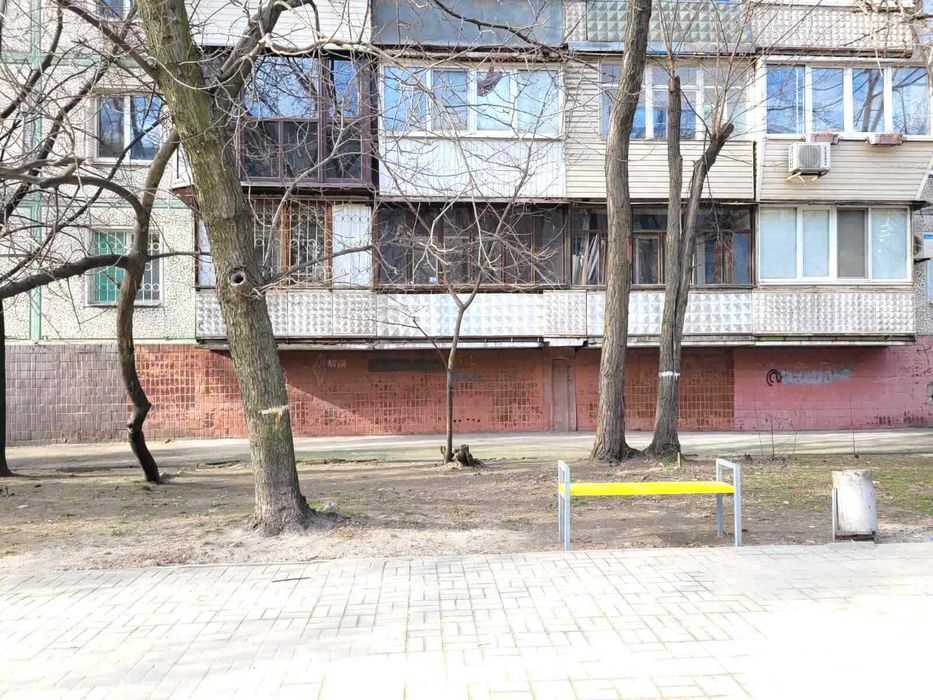 Продаж приміщення вільного призначення, вул. Запорізька буд.9.