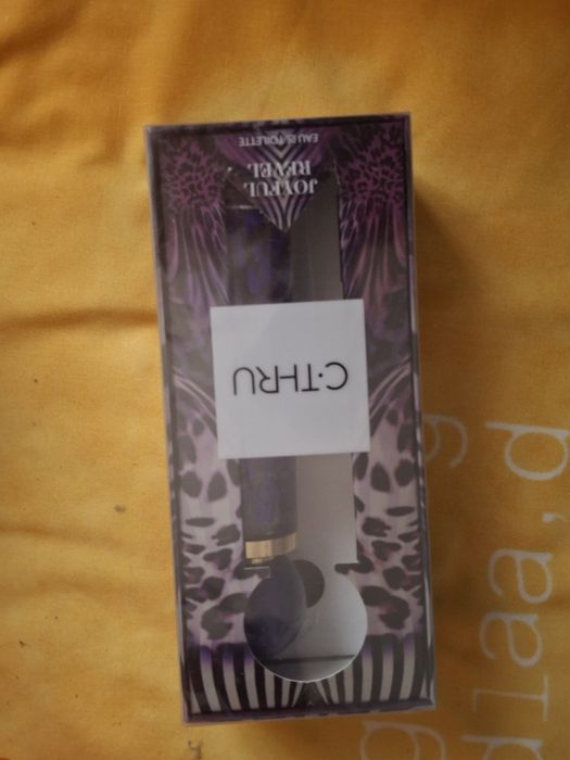 Perfumes e conjuntos