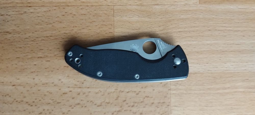 Nóż składany Spyderco Resilience 8Cr13MoV (SC142GP)