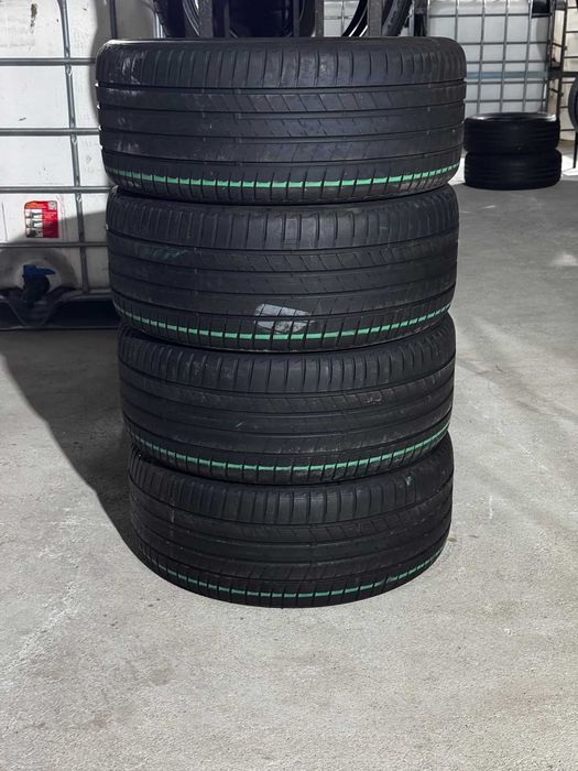 4x 245 40 19 Turanza