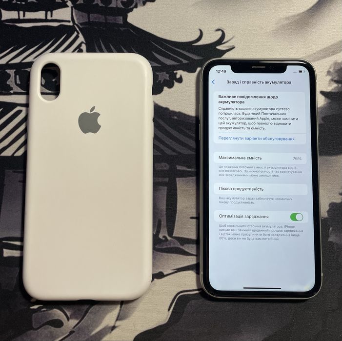 iPhone Xr White на 64gb