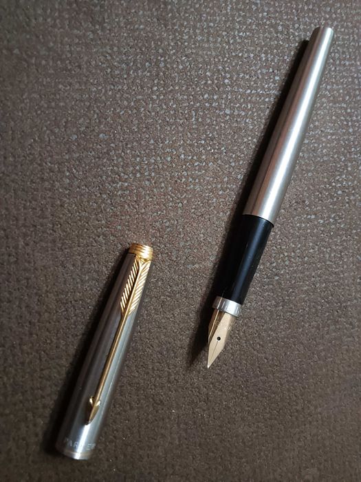 Caneta Parker 75 em aço com aparo ouro 14kts