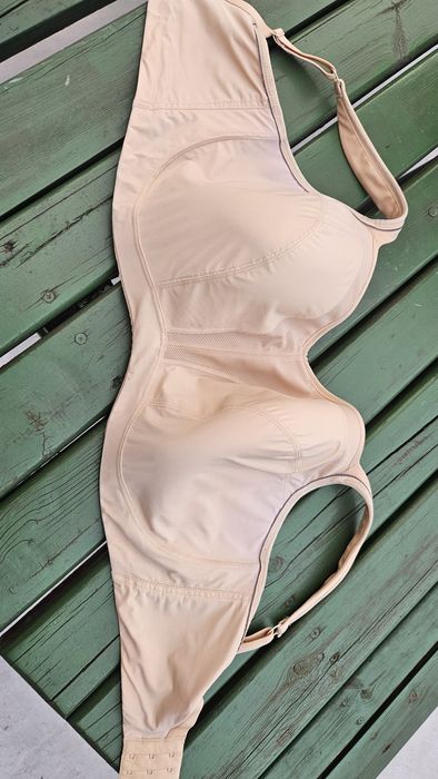 Sprzedam biustonosz sportowy panache 36hh