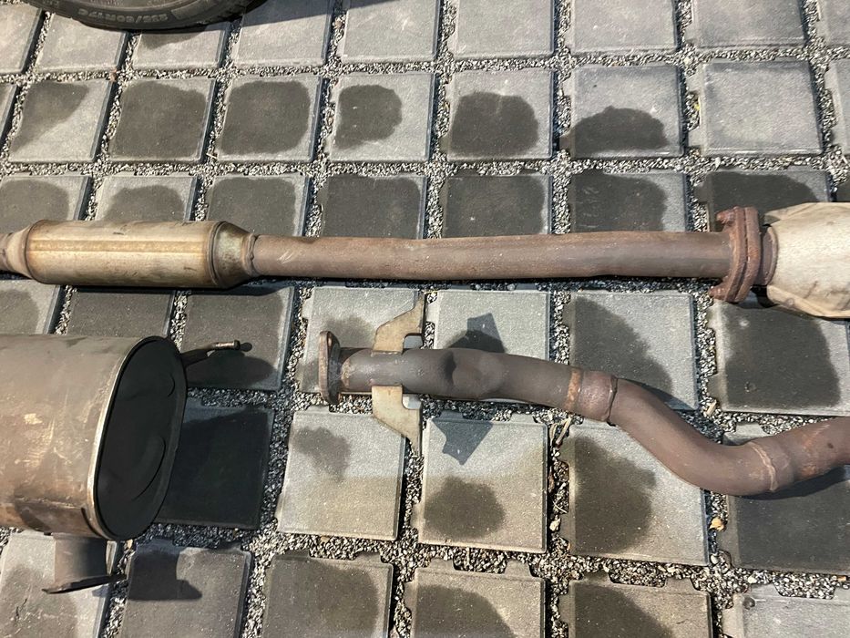 Mitsubishi Lancer Evo 7-8-9 LHD OEM Wydech Katalizator
