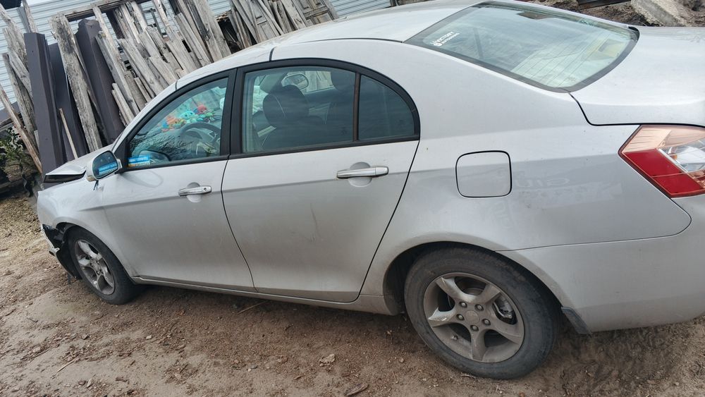 Продаю машину Джилі емгранд 7