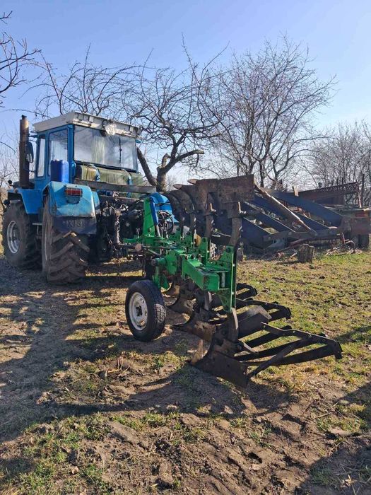 Продам плуг Велес Агро ПОН-3+1