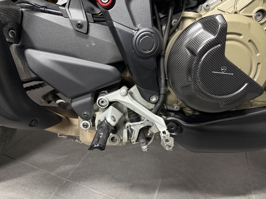 Ducati Multistrada V4 Pikes Peak full  linha completa Akrapovic
